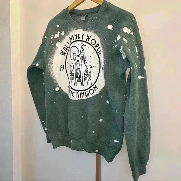 Walt Disney World Magic Kingdom Green Pullover Sweatshirt Unisex S - Picture 3 of 10